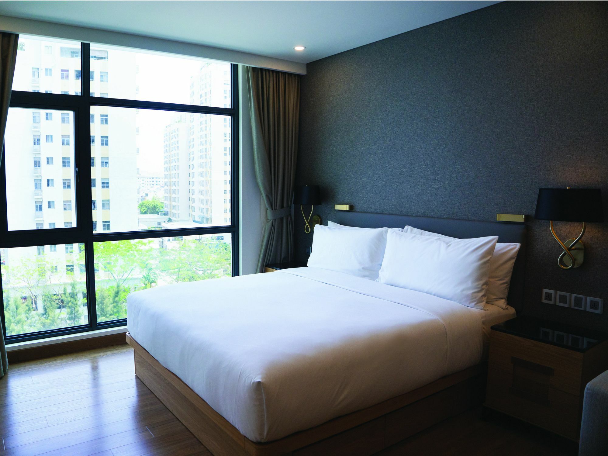 Oakwood Residence Saigon Хошимин Екстериор снимка