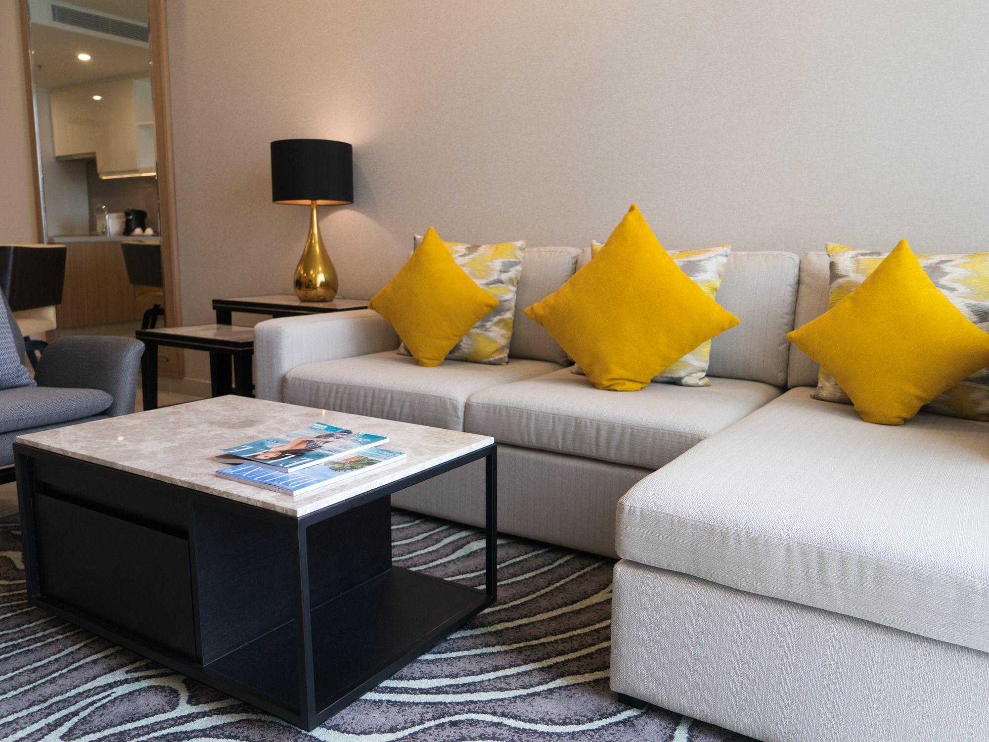 Oakwood Residence Saigon Хошимин Екстериор снимка