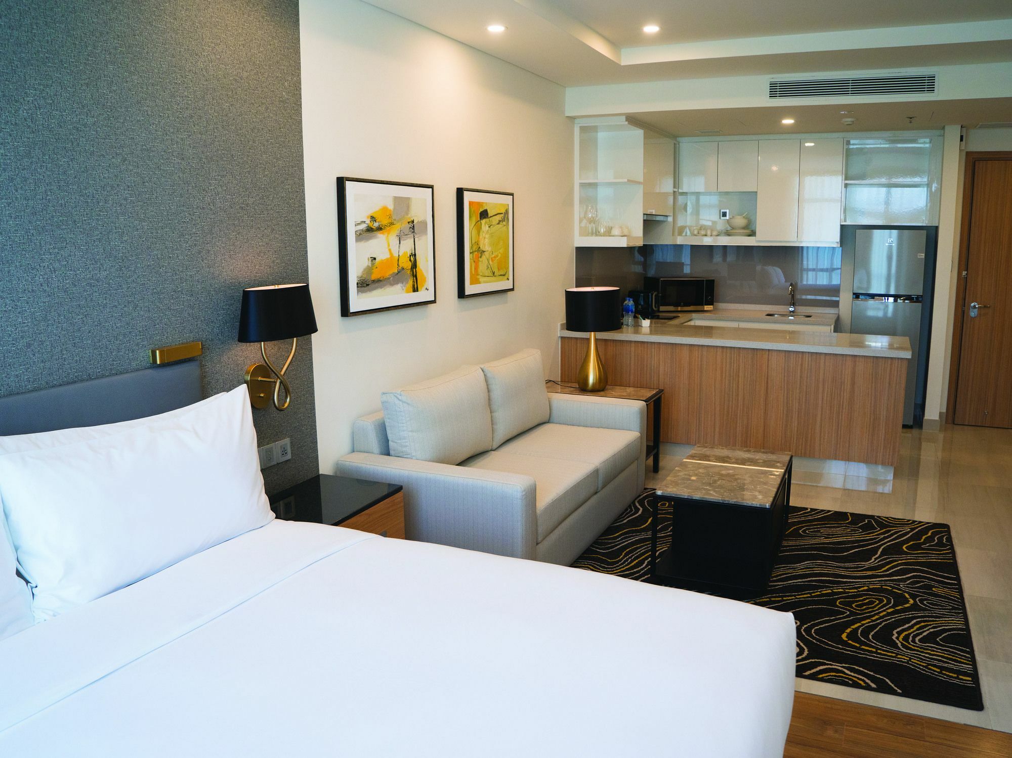 Oakwood Residence Saigon Хошимин Екстериор снимка